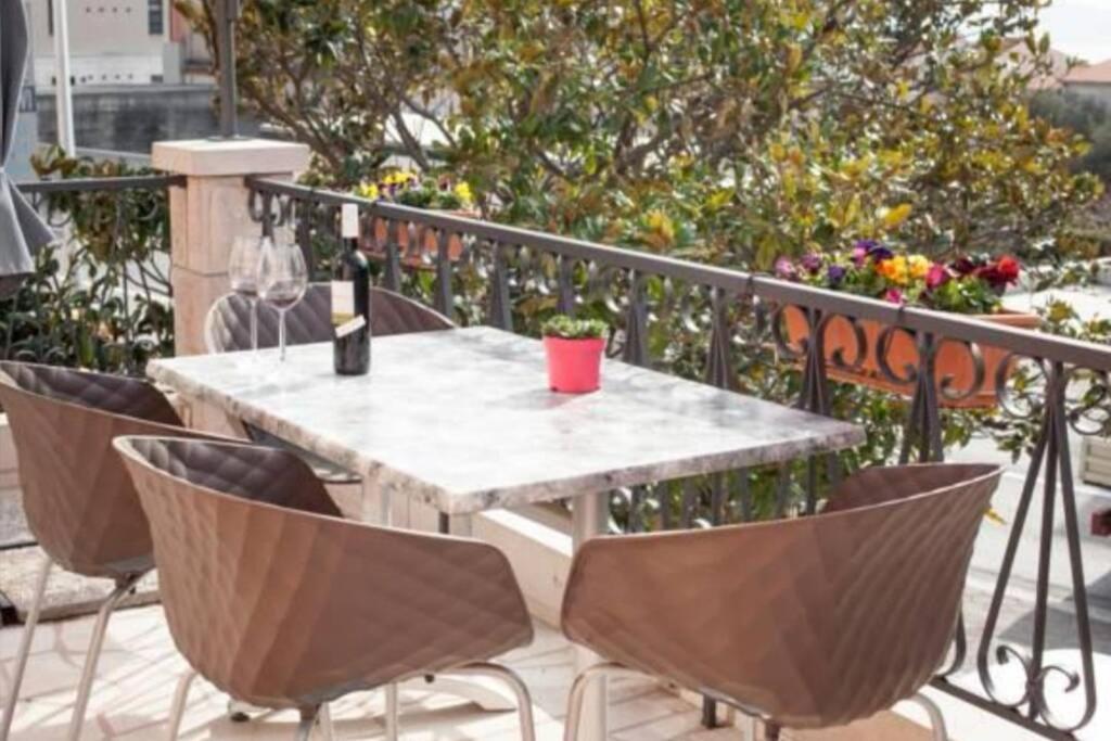 Monaco Apartment Makarska
